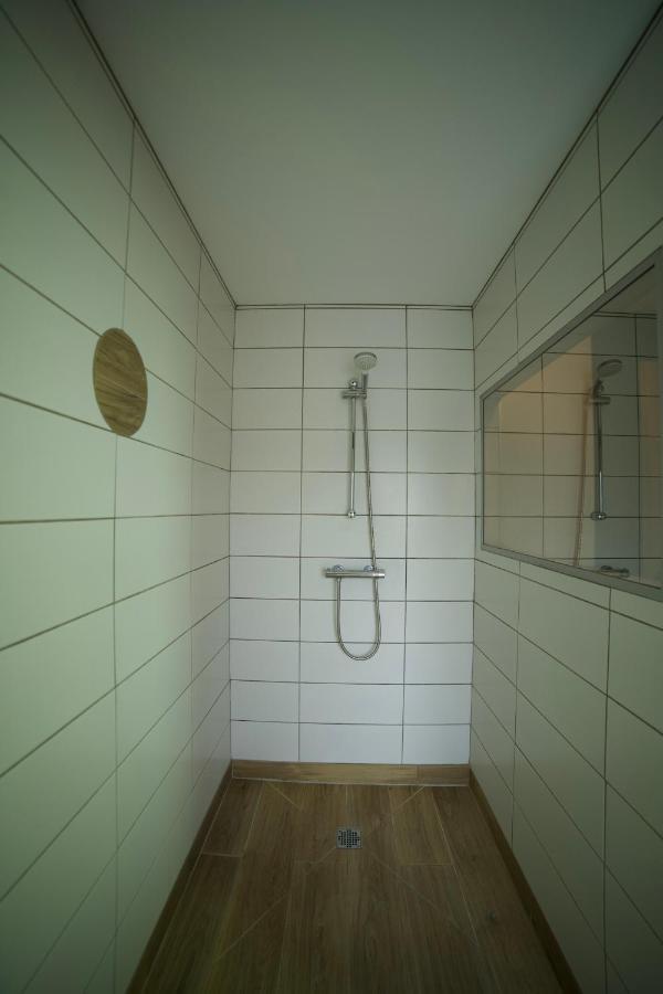 B&B Chez L'Habitant Chambre Privative Sur La Route Des Vins Tv Parking Box Velo Issenheim Exteriör bild